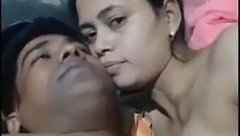 18-Year-Old Indian Girl Neha Enjoys Big Black Cock