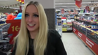 Lucy Cat Dientot Di Tempat Umum - Supermarket Fucking Dan Cumshot