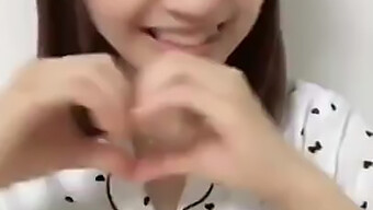 Ema Ita Yang Sexy Dalam Kompilasi Video Tiktok