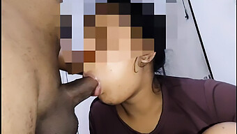 Sri Lankan Teen Girl Gives A Blowjob And Swallows A Load