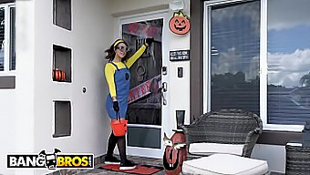 Orális És Szopás Nagy Meleg Fasszal 18+ Halloween Videóban