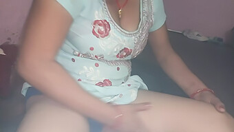 Mogna Desi Bhabhi Älskar Oralsex