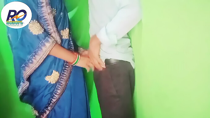 Indian Desi Bhabhi Devi E O Marido Desfrutam De Sexo Stalei